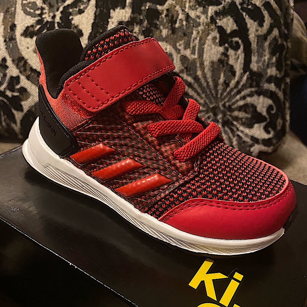 SOLD Red Adidas Rapida Run Sz 6K